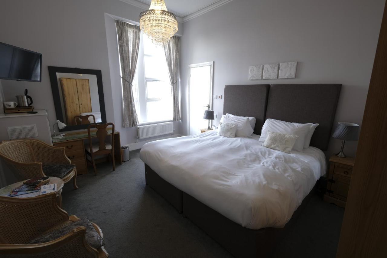 Heathcliff House B&B Exclusively For Adults Free Large Carpark Torquay Bagian luar foto