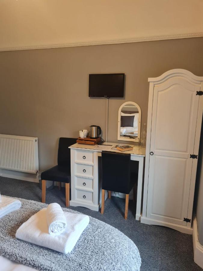 Heathcliff House B&B Exclusively For Adults Free Large Carpark Torquay Bagian luar foto