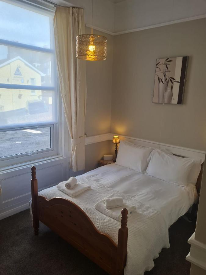 Heathcliff House B&B Exclusively For Adults Free Large Carpark Torquay Bagian luar foto