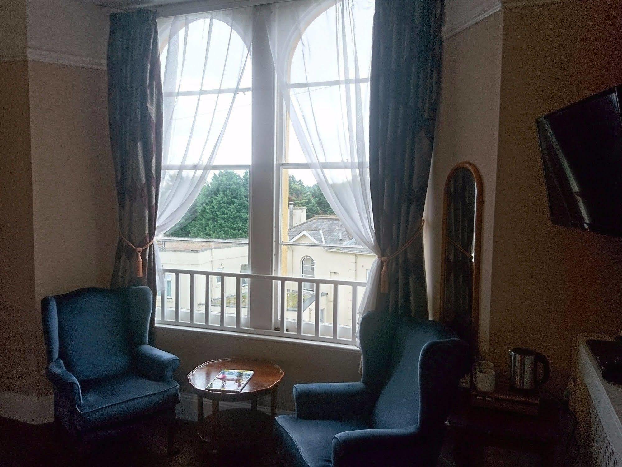 Heathcliff House B&B Exclusively For Adults Free Large Carpark Torquay Bagian luar foto