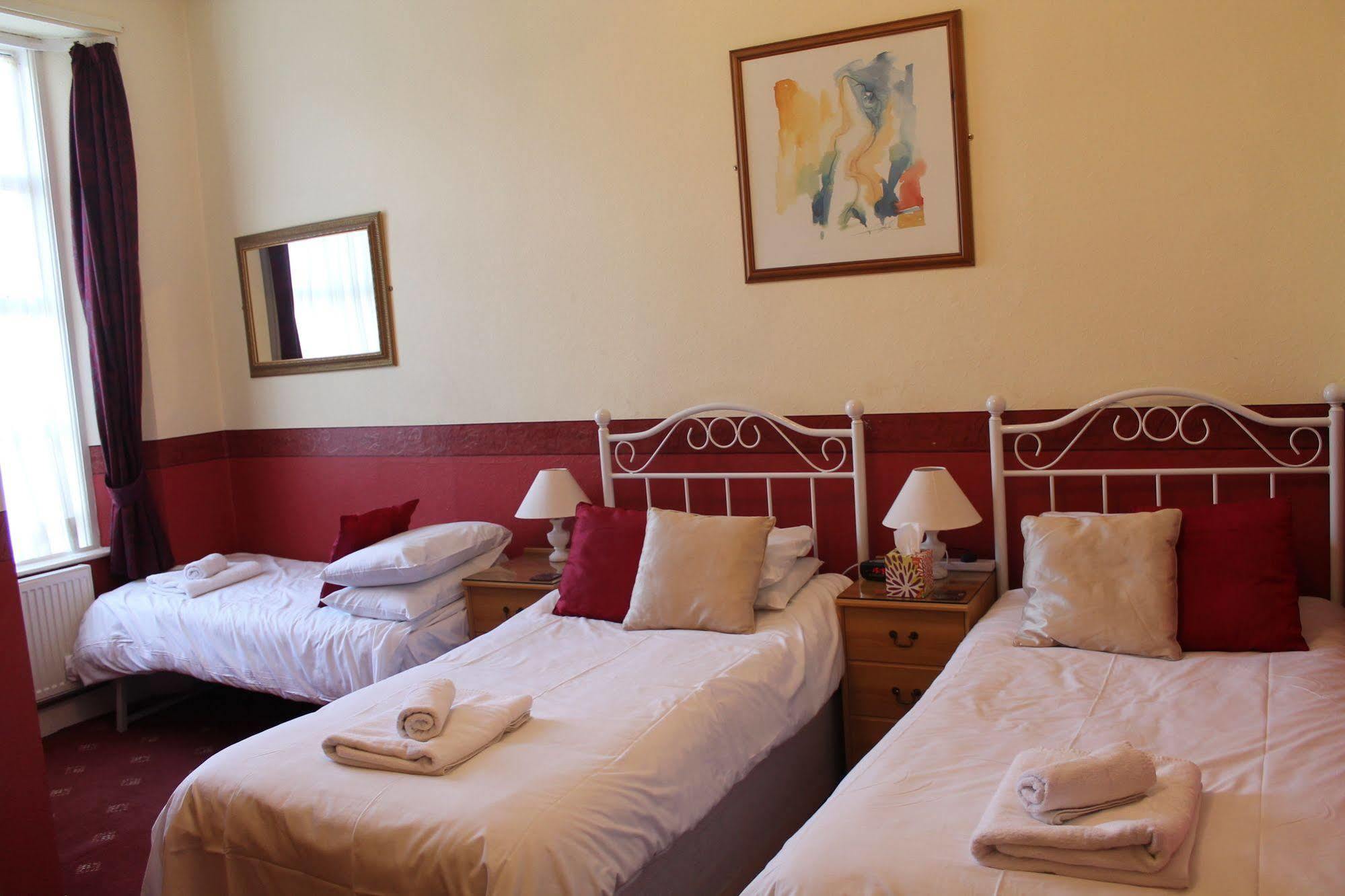 Heathcliff House B&B Exclusively For Adults Free Large Carpark Torquay Bagian luar foto